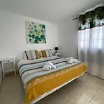 Guest house Vivilanza Surfhouse