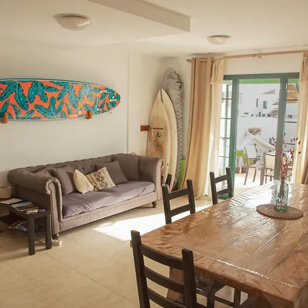 Vivilanza Surfhouse Guest house Costa Teguise