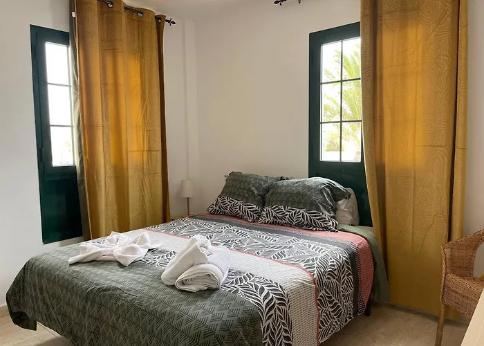 Vivilanza Surfhouse Коста-Тегисе
