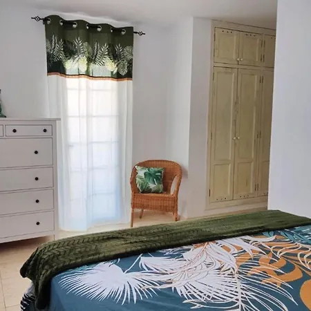 Vivilanza Surfhouse Коста-Тегисе