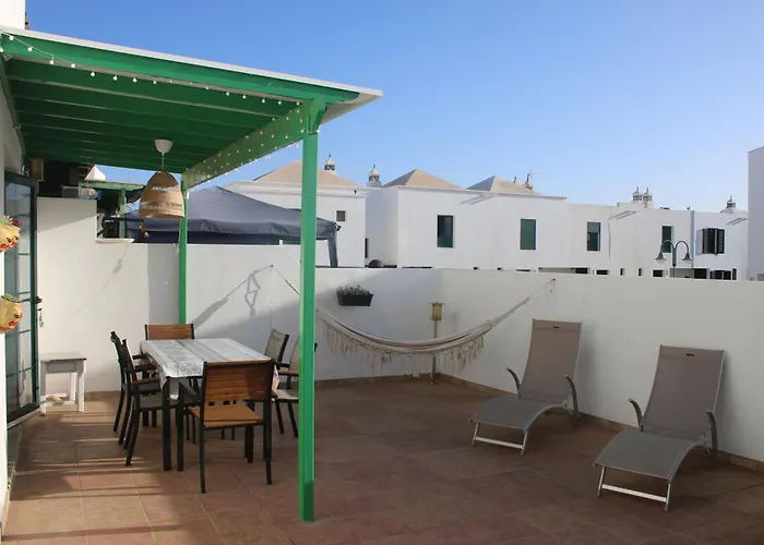 Vivilanza Surfhouse Guest house *